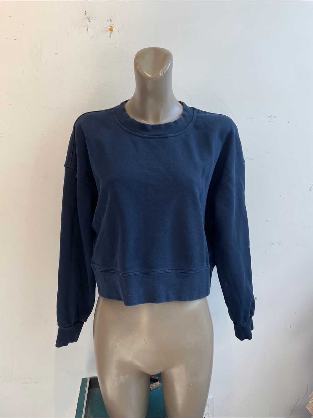 Lululemon oversized crop crewneck sweater - Picture 4 of 4